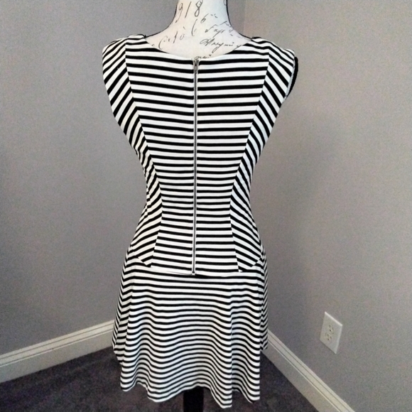 🎉 Host Pick 🎉 Free People Black & Off-White Cha Cha Fit & Flare Dress - M - Picture 7 of 10